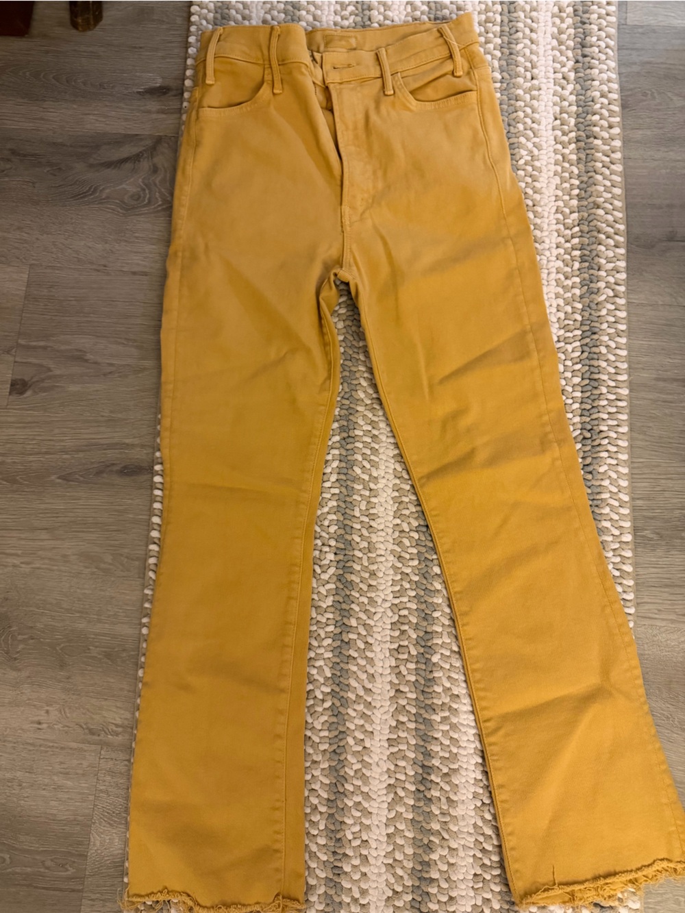 MOTHER Mustard Yellow Cropped Skinny Jeans with Frayed Hem